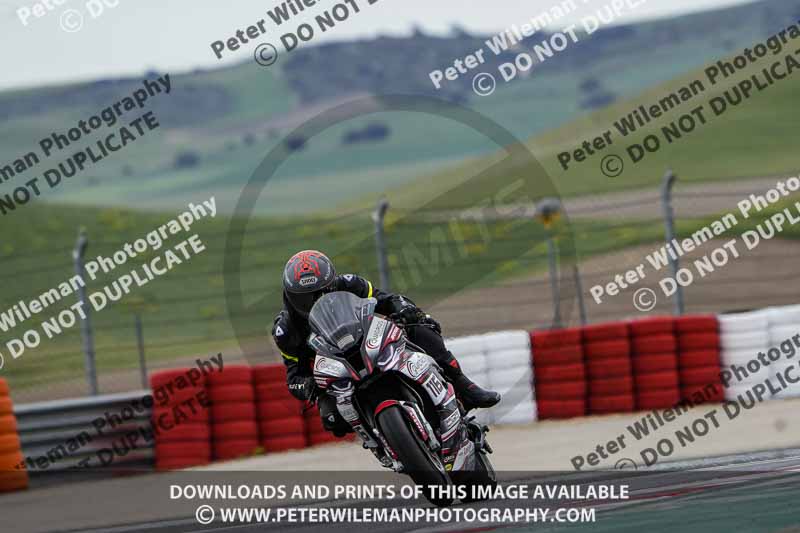 cadwell no limits trackday;cadwell park;cadwell park photographs;cadwell trackday photographs;enduro digital images;event digital images;eventdigitalimages;navarra;no limits trackdays;peter wileman photography;racing digital images;trackday digital images;trackday photos